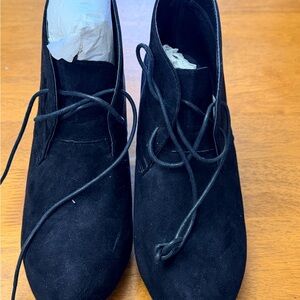 Arizona Jean Company Black Ankle Boots